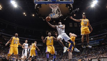 开云体育手机版-揭秘电竞训练基地内部环境，电竞训练馆