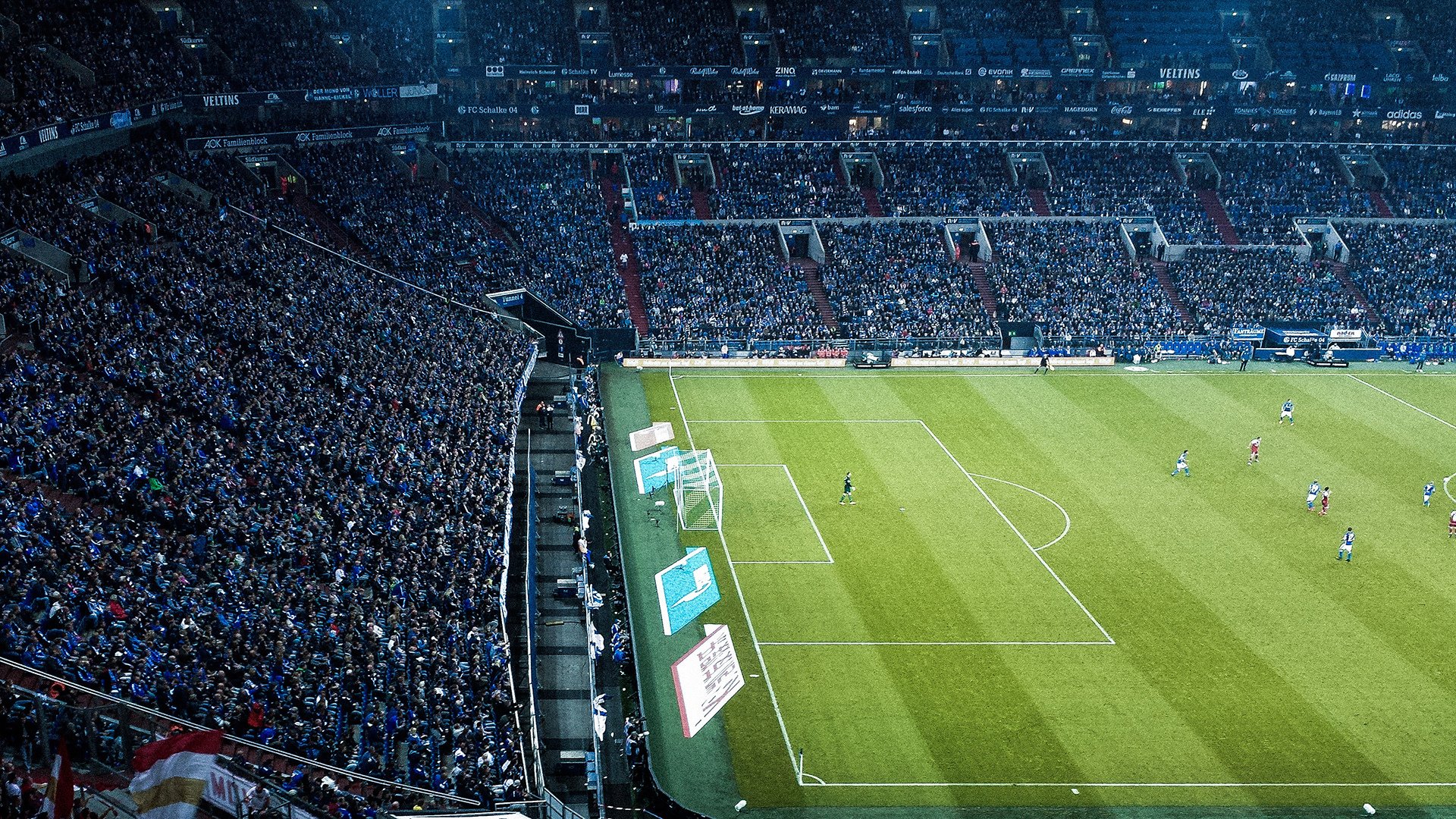 巴萨主场2-0战胜格拉纳达，继续领跑西甲积分榜，巴萨21-22